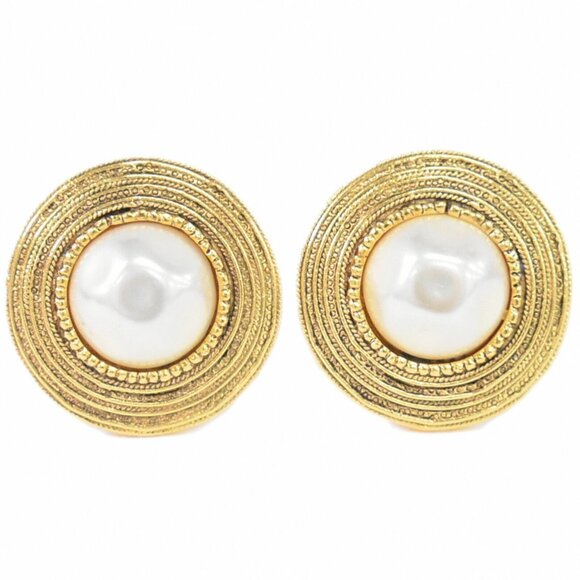 CHANEL CC Faux Pearl Gold Plated Round Earrings Clip - Picture 1 of 9